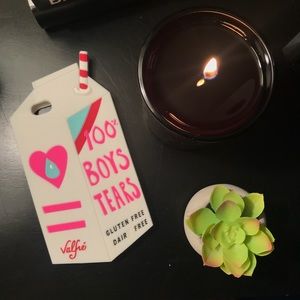 100% BOY TEARS VALFRE silicone iPhone 6 case 💘